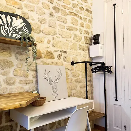 Cosy Petit Monparnasse Retreat *