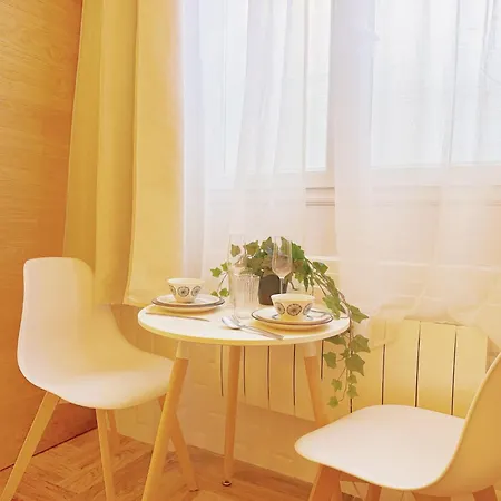 Cosy Petit Monparnasse Retreat Apartamento *